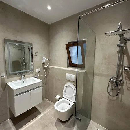 Bar Restorant Bilo 3* Kelcyre